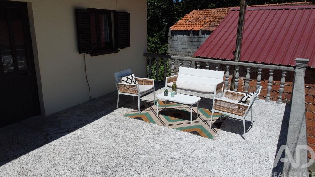 House in Moledo - view 1