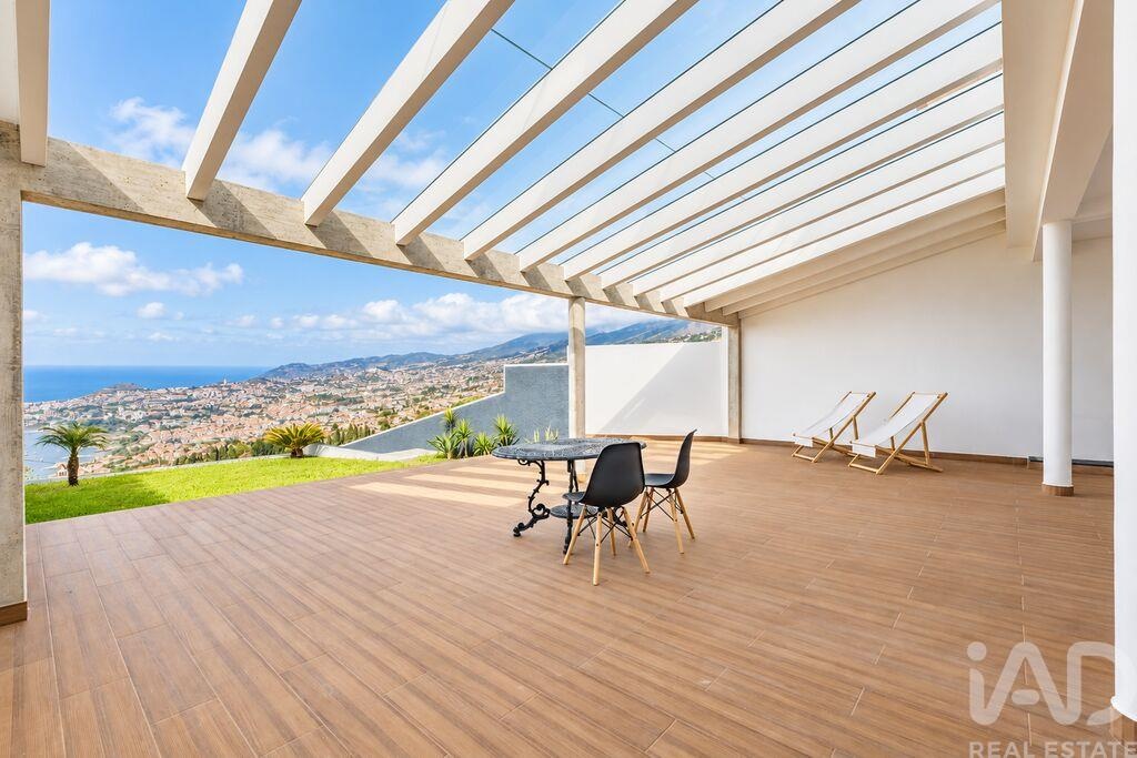 House in Sao Goncalo - view 1