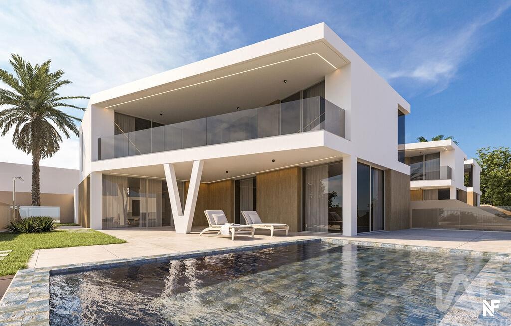 House in Canico - view 1