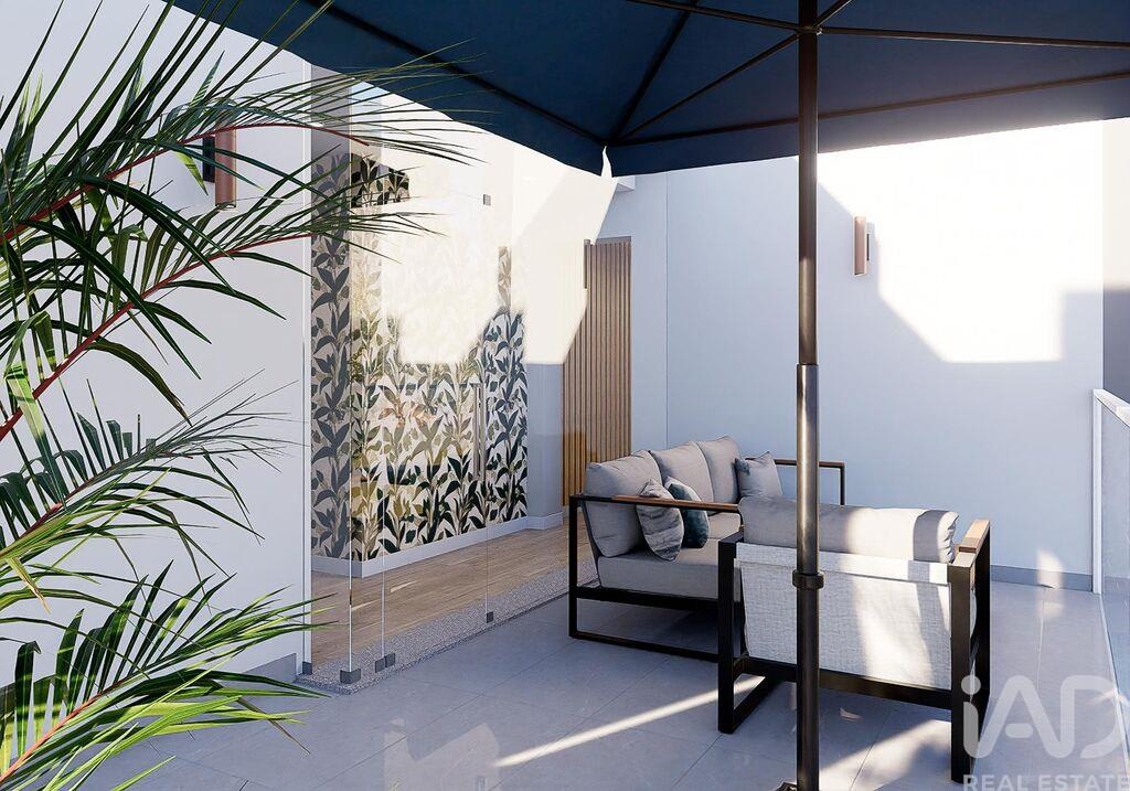 House in Setubal - Image 4