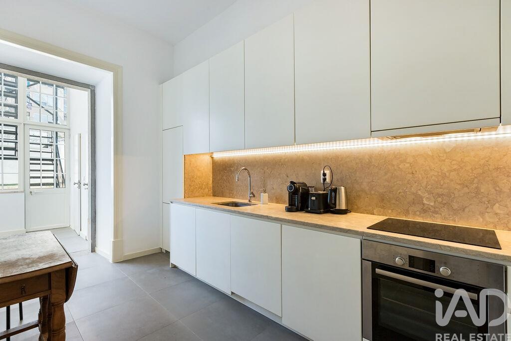 Apartment in Lisbon - view 1