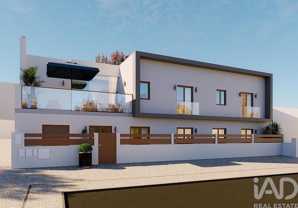 House in Setubal - view 1