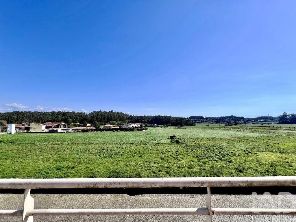 Apartment in Mosteiro - Image 2