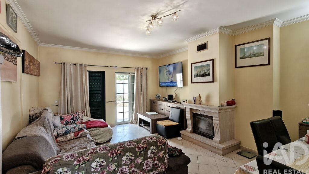 House in Alcantarilha - Image 4