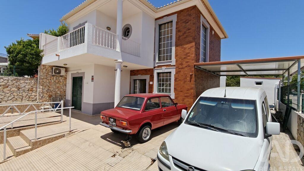 House in Alcantarilha - Image 2
