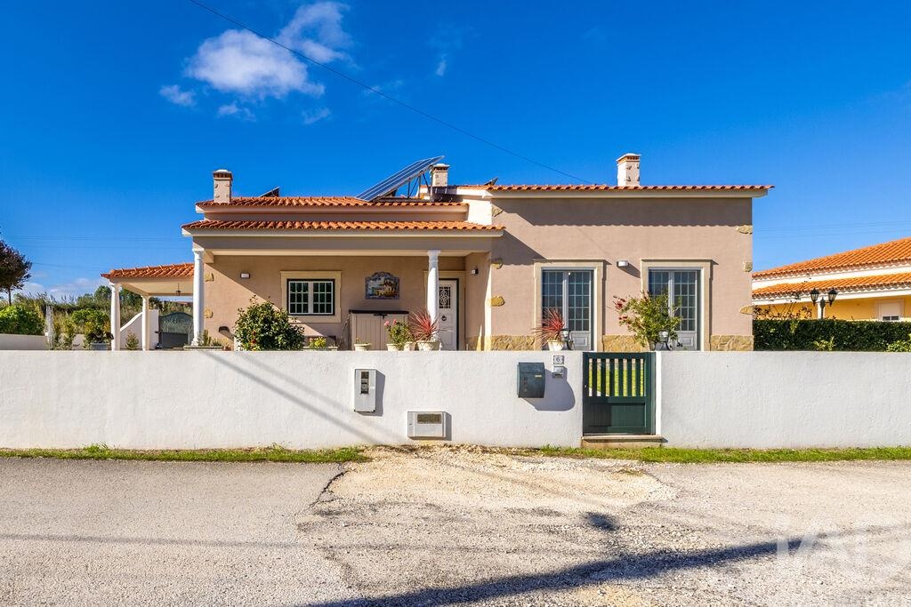 House in Casais da Cidade - Image 2