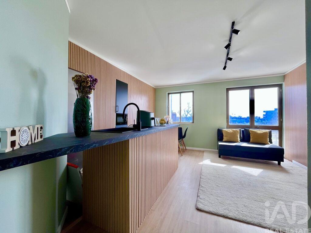 Apartment in Quarteira - Image 2