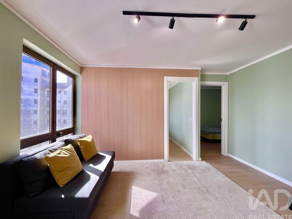 Apartment in Quarteira - Image 5