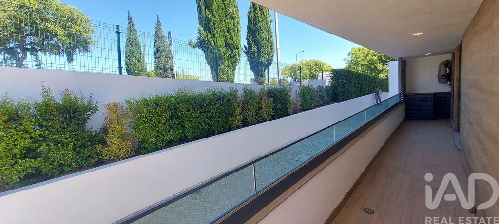 Apartment in Correeira - Image 4