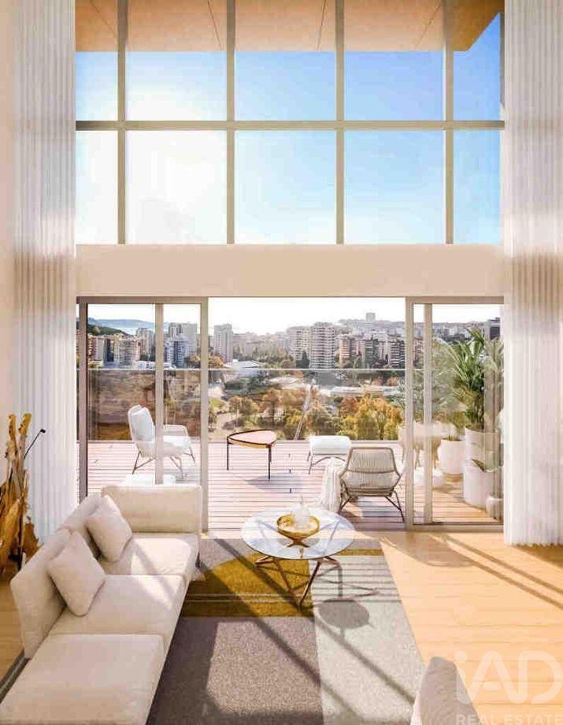 Apartment in Alges - Image 4