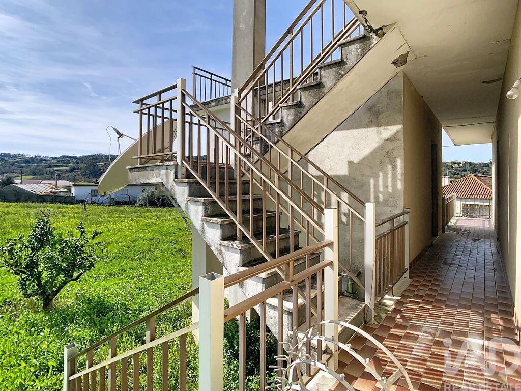 House in Porto de Mos - Image 4