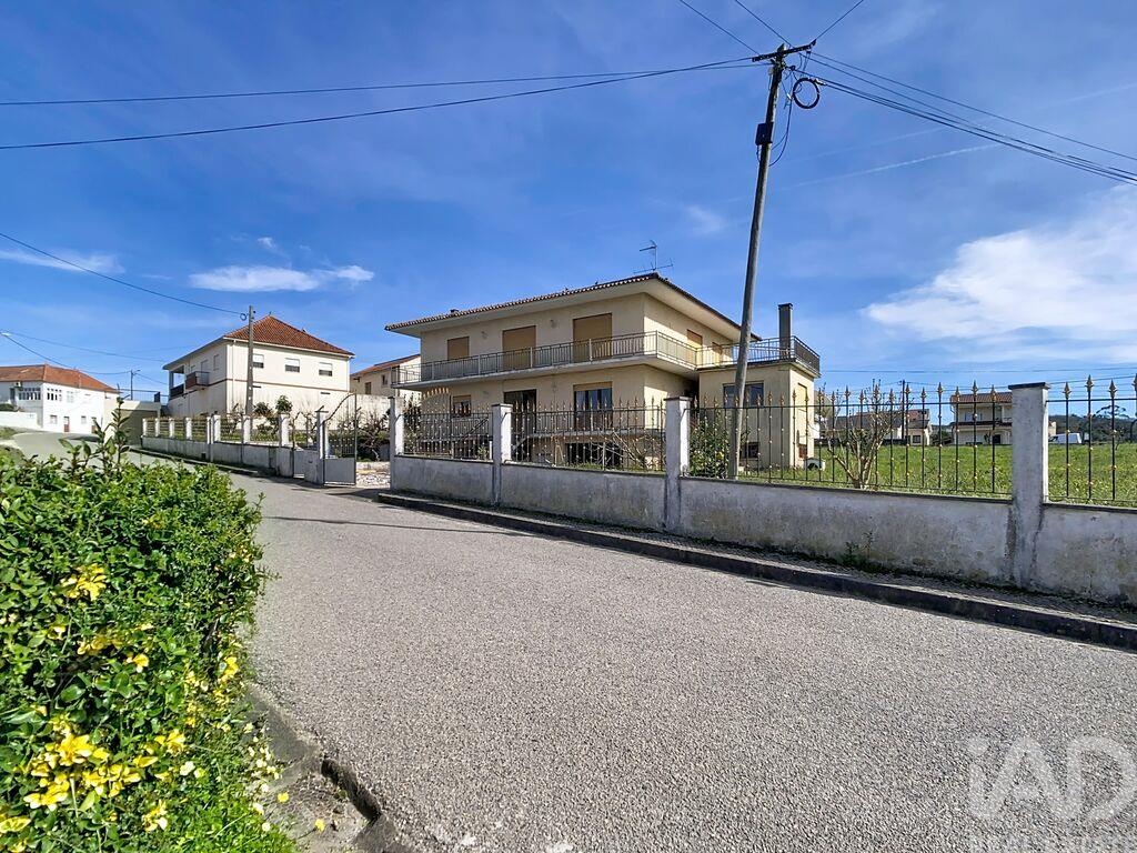 House in Porto de Mos - Image 5