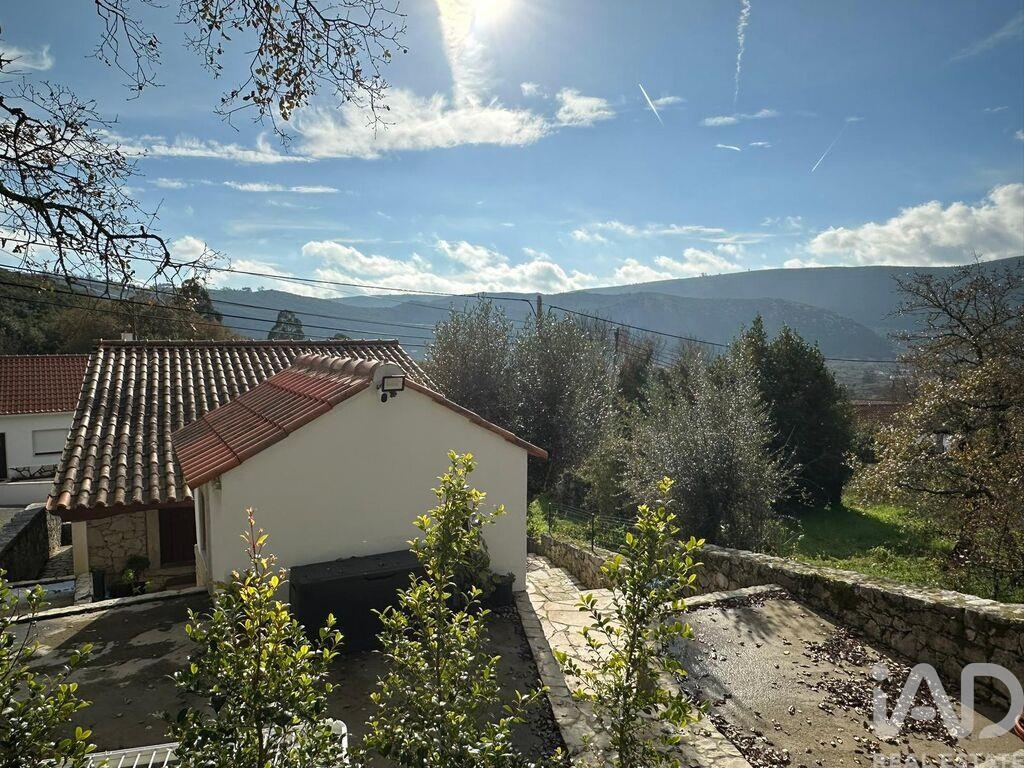 House in Porto de Mos - Image 3