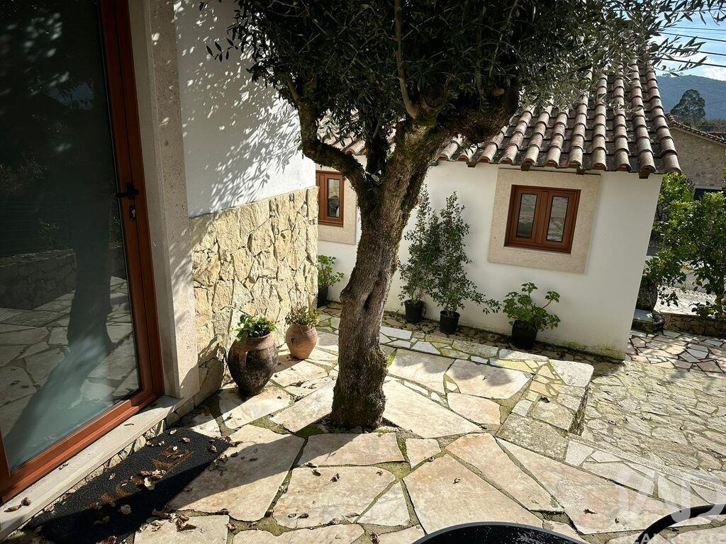 House in Porto de Mos - Image 5