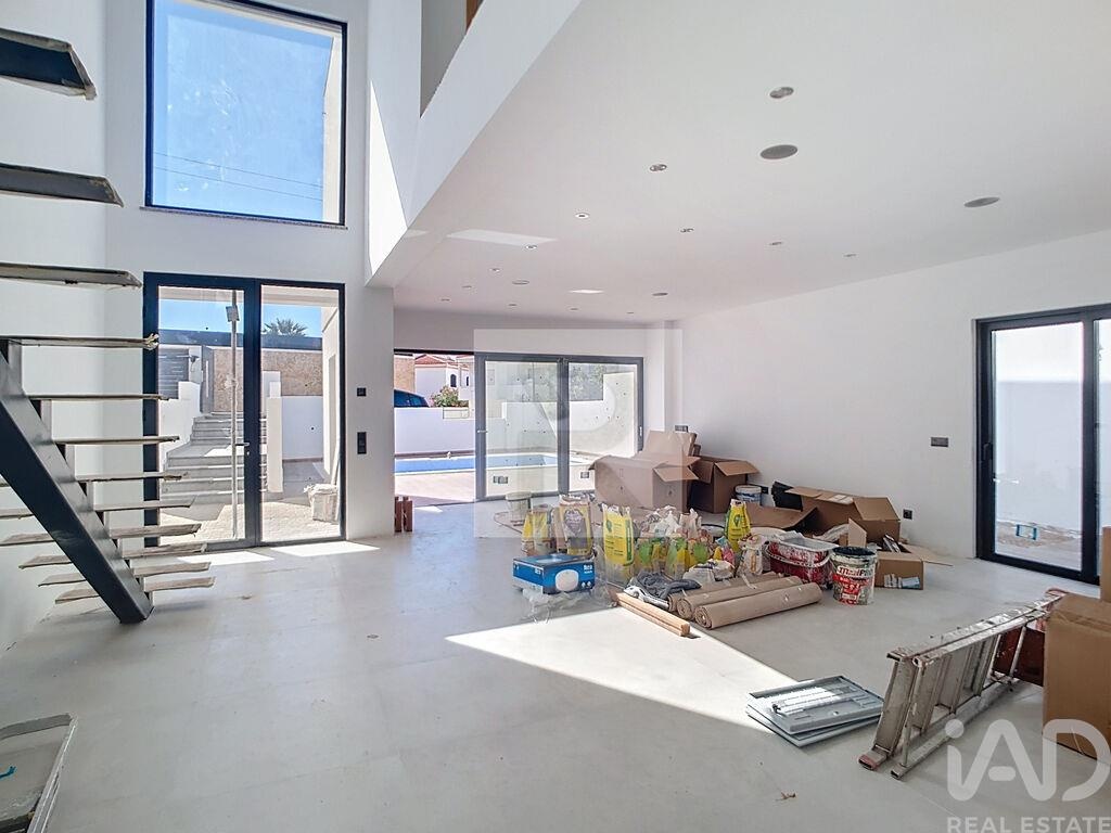 House in Portimao - Image 2