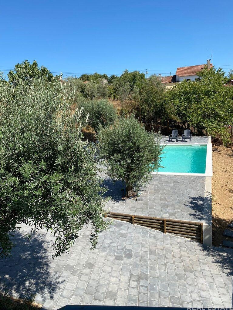 House in Olalhas - view 1