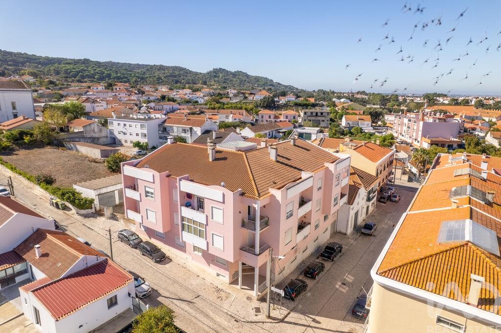 Apartment in Quinta do Anjo - view 1