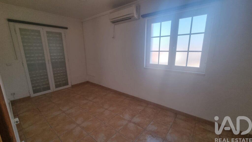 House in Brejos de Azeitao - Image 3