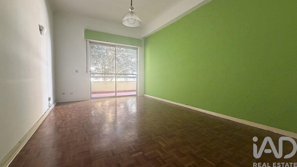 Apartment in Oeiras - Image 3