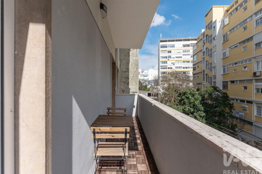 Apartment in Lapa - Image 3