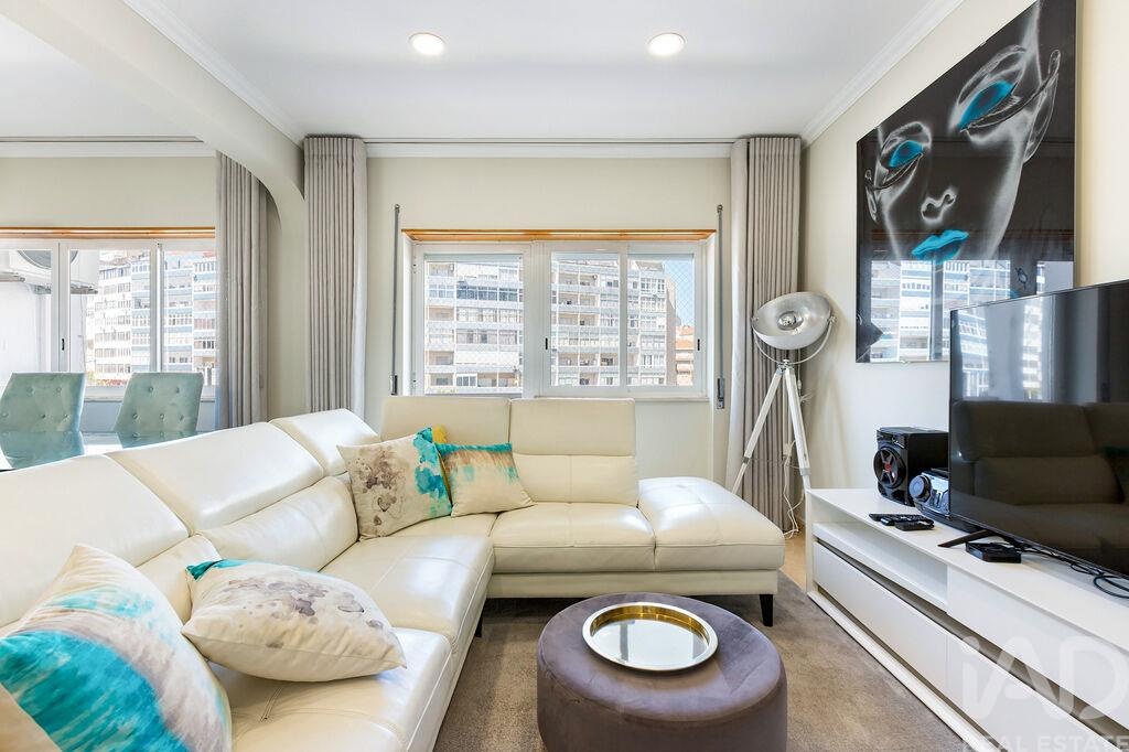 Apartment in Almada - view 1