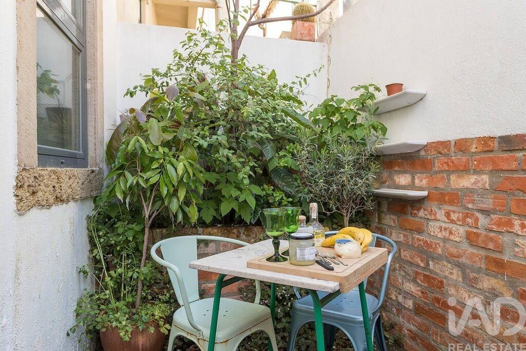 House in Lisbon - Image 5