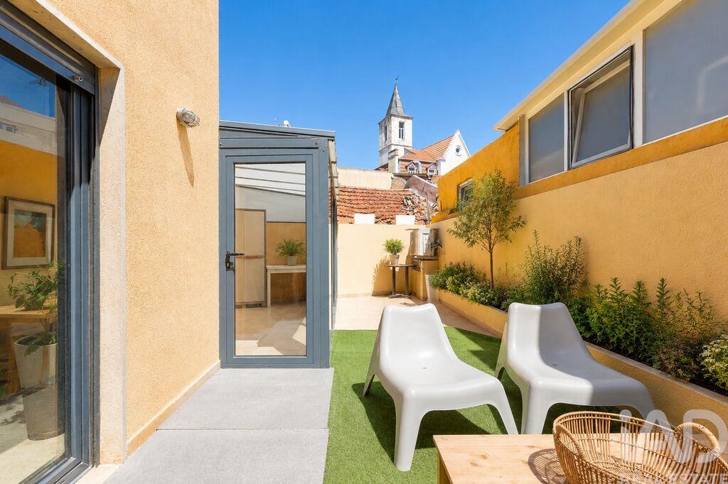 Apartment in Campolide - view 1