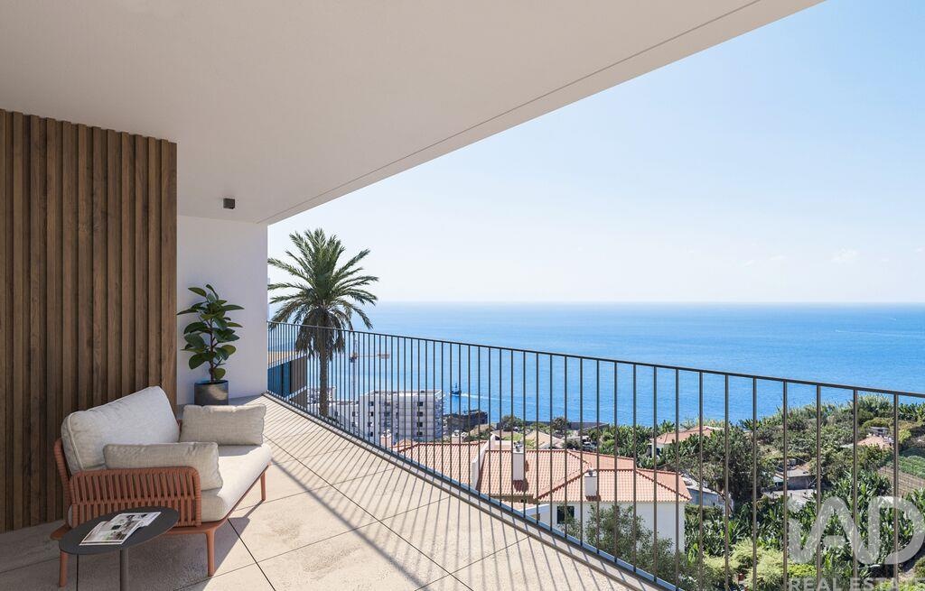 Apartment in Camara de Lobos - view 1
