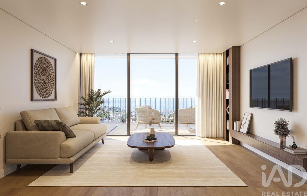 Apartment in Santo Antonio - Image 2