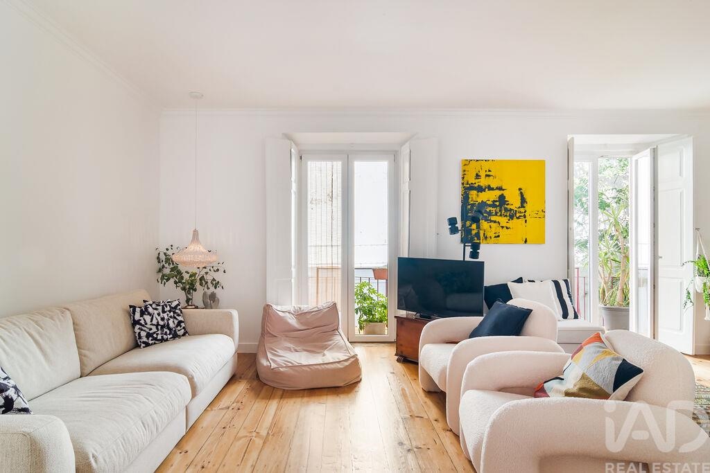 Apartment in Penha de Franca - view 1