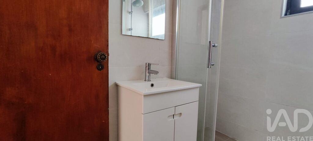 Apartment in Santiago - Image 5