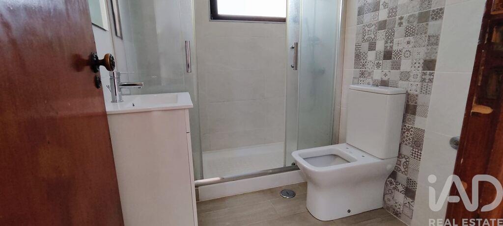 Apartment in Santiago - Image 4