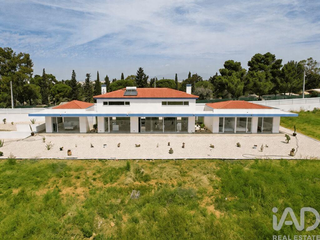 House in Ferragudo - Image 2