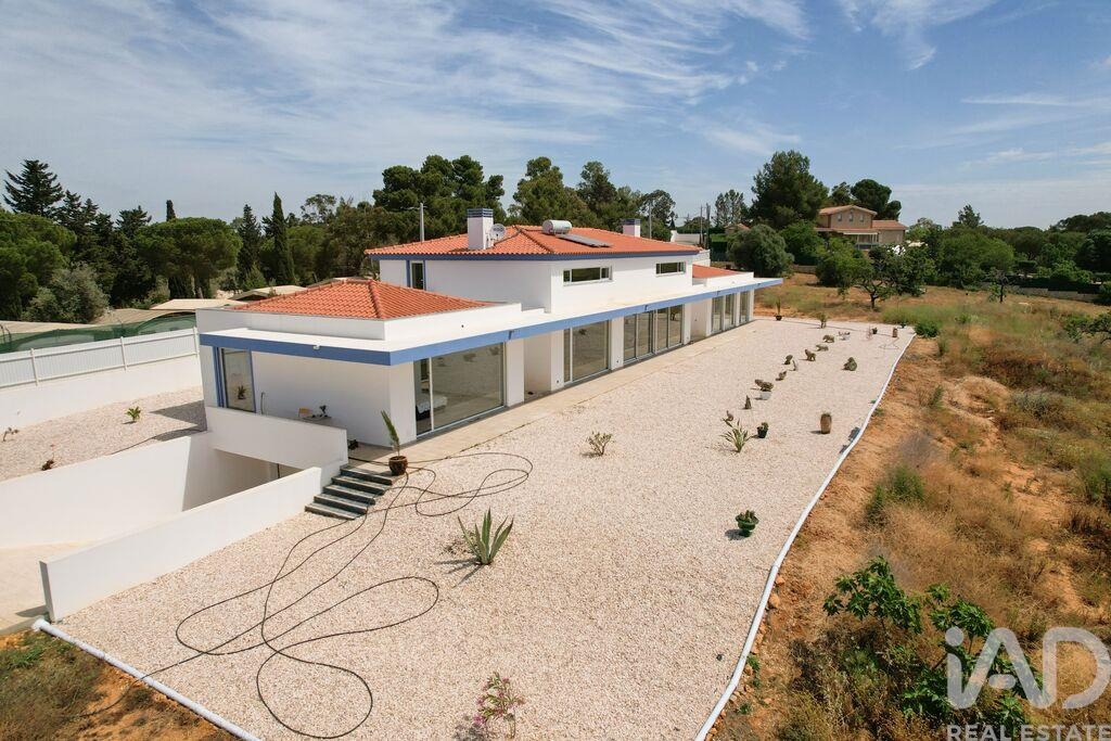 House in Ferragudo - Image 3