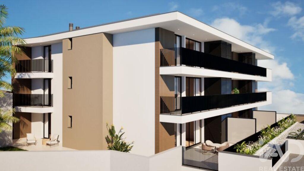 Apartment in Camara de Lobos - Image 2