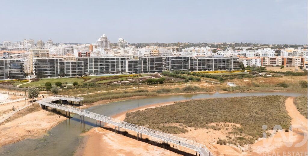 Apartment in Armacao de Pera - view 1