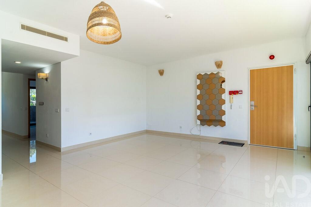 Apartment in Quinta do Anjo - Image 4