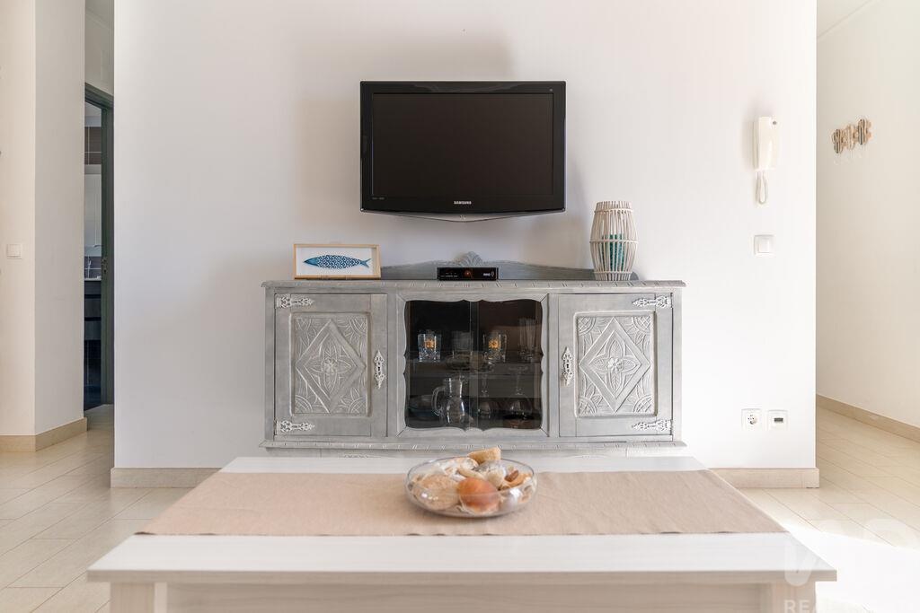 Apartment in Quarteira - Image 4