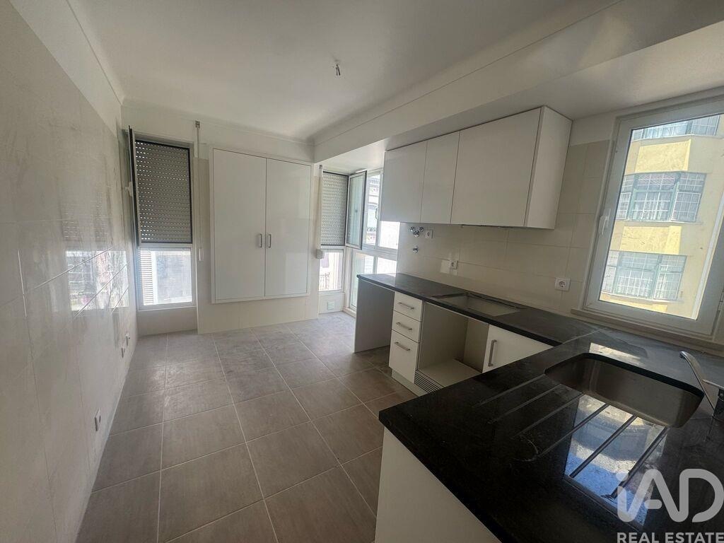 Apartment in Alcobaca - Image 4