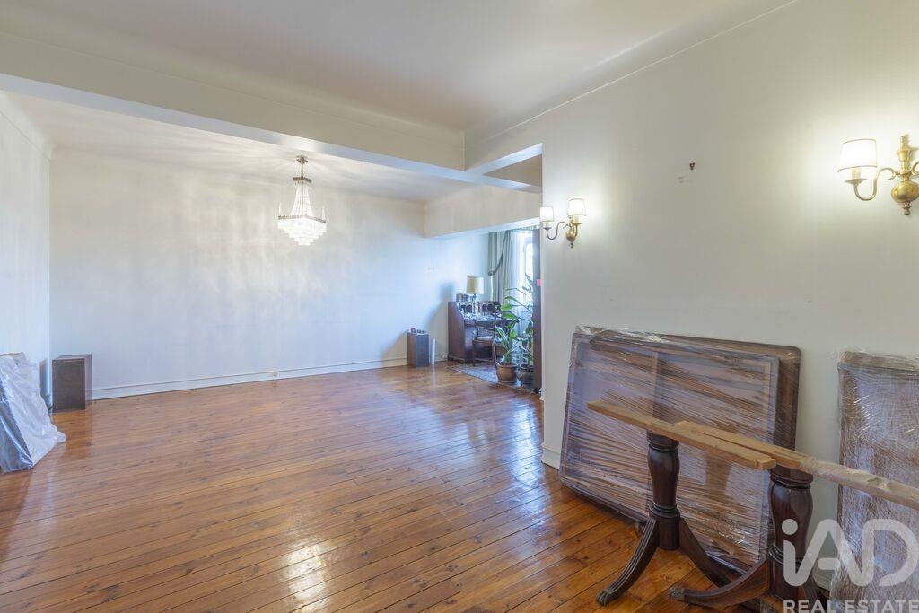 Apartment in Areeiro - Image 5