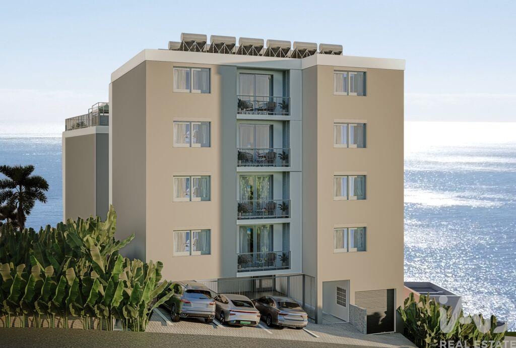 Apartment in Camara de Lobos - view 1
