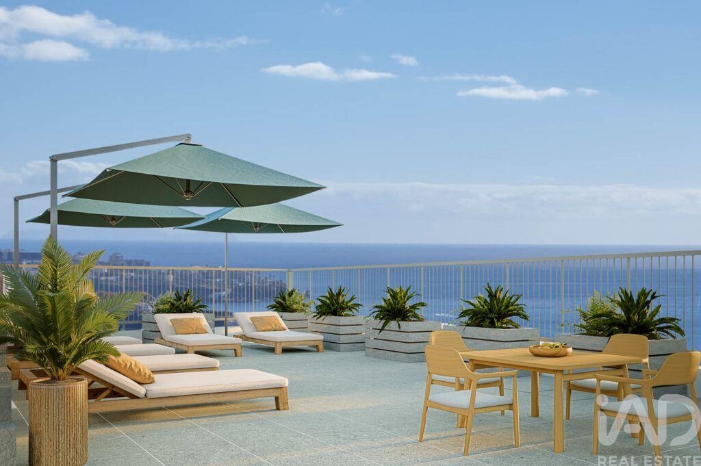 Apartment in Camara de Lobos - Image 5