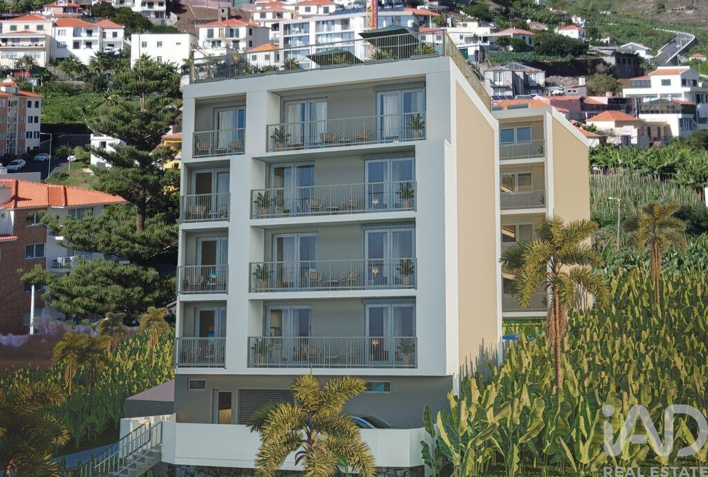 Apartment in Camara de Lobos - view 1