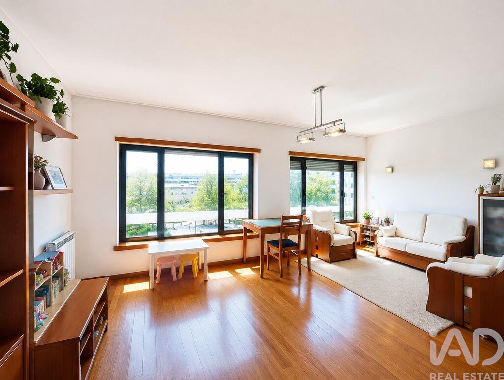 Apartment in Olivais - view 1