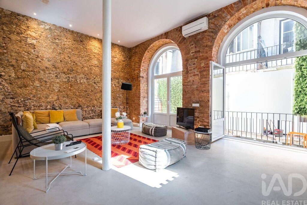 Apartment in Santa Maria Maior - view 1