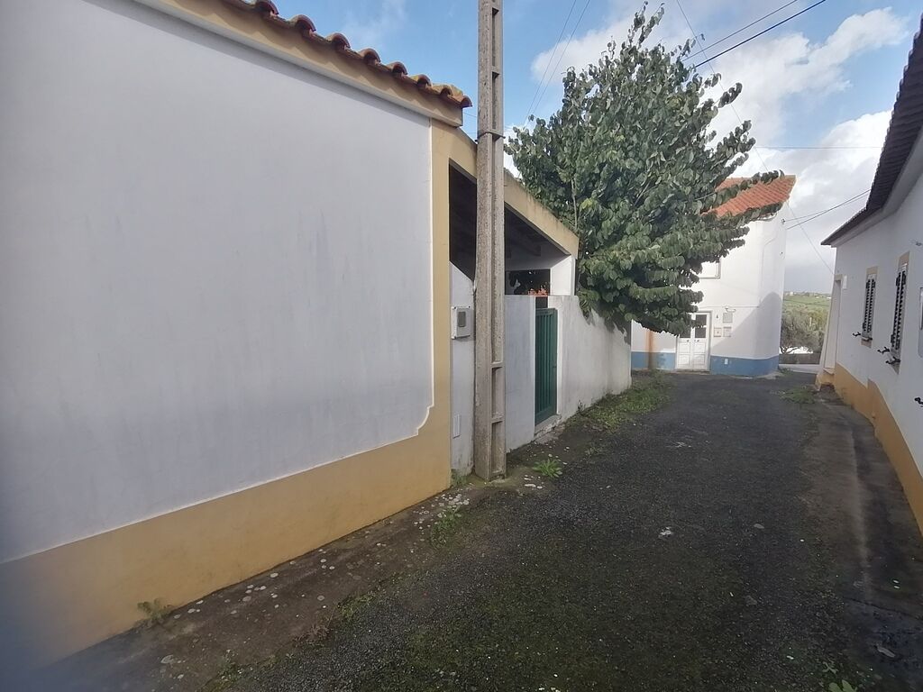 House in Abitureiras - Image 2