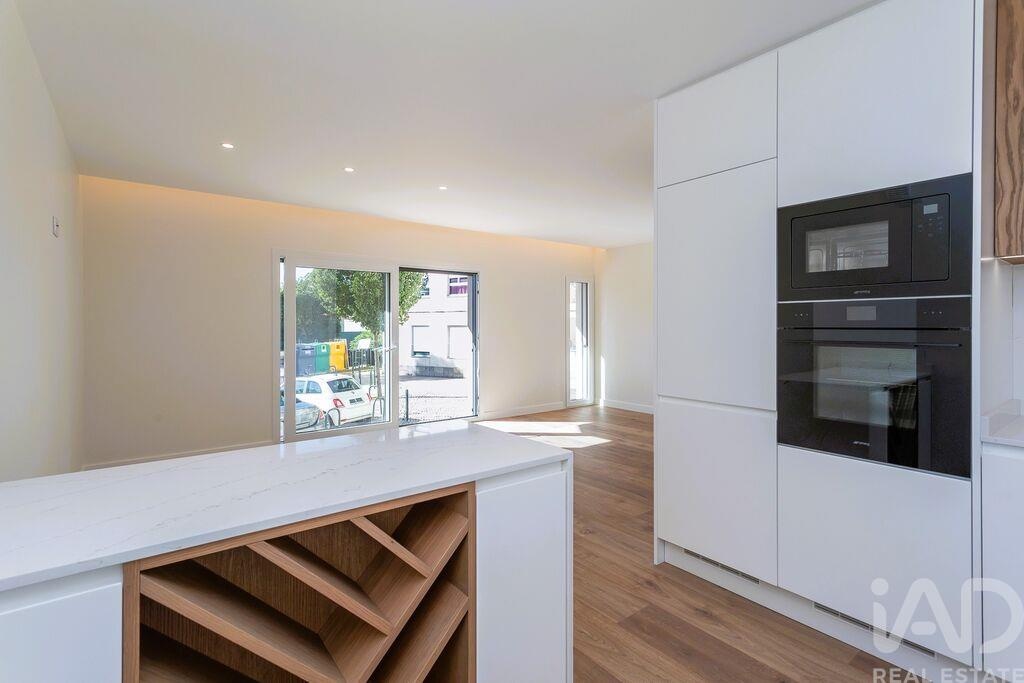 Apartment in Cascais - Image 5