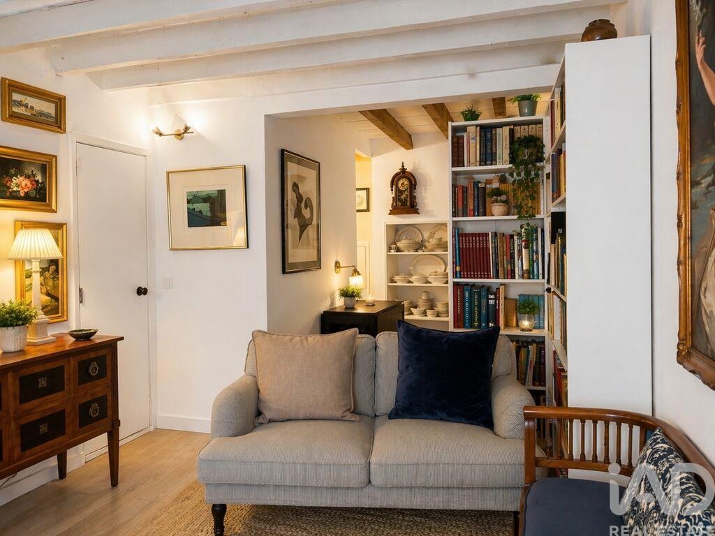 House in Cascais - Image 3