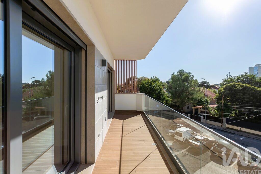 Apartment in Cascais - Image 3