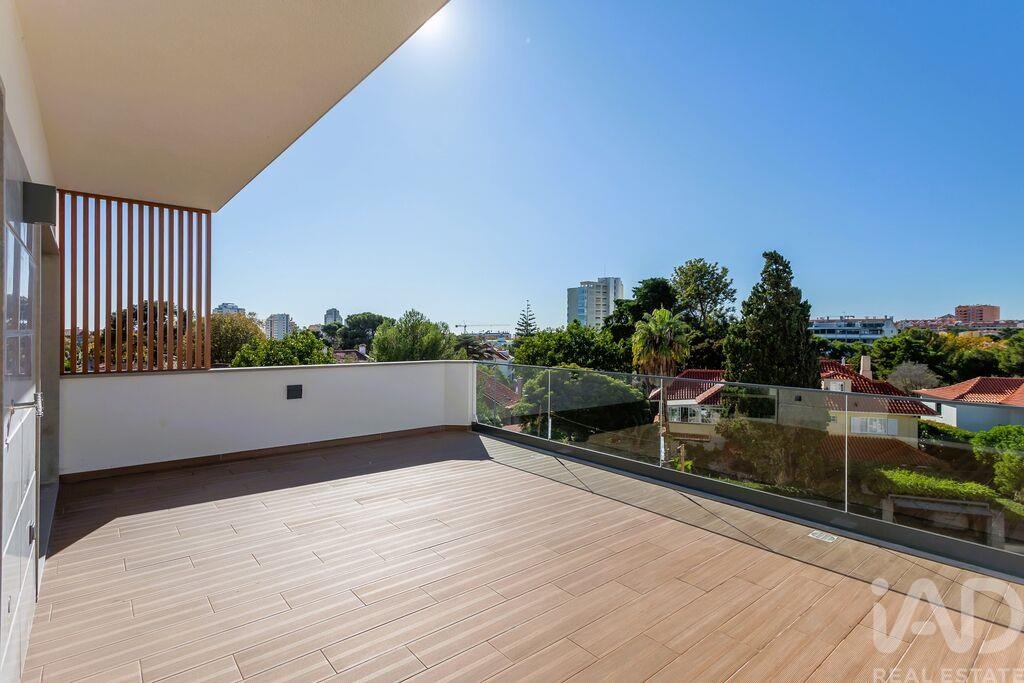 Apartment in Cascais - view 1